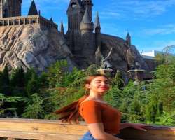 She visited the Harry Potter World theme park in Orlando, Florida in February 2018.